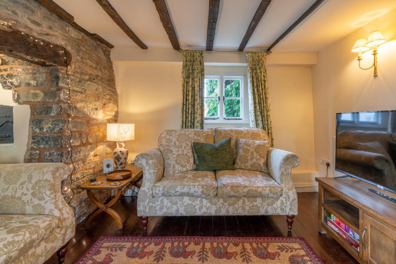 Corner Cottage Bretforton Exterior photo